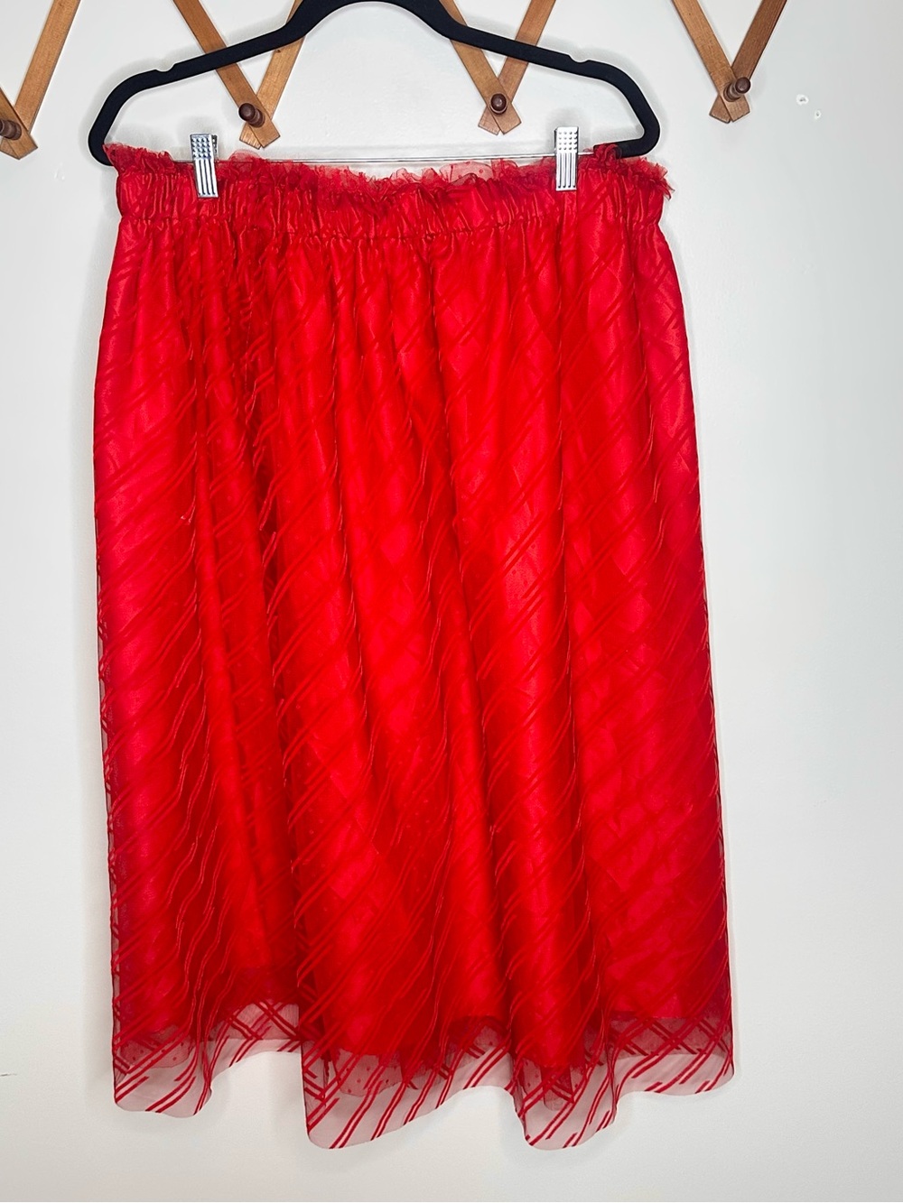 Tamara Malas Dilan Red Layered Midi Skirt Size 10/12 = 16/18